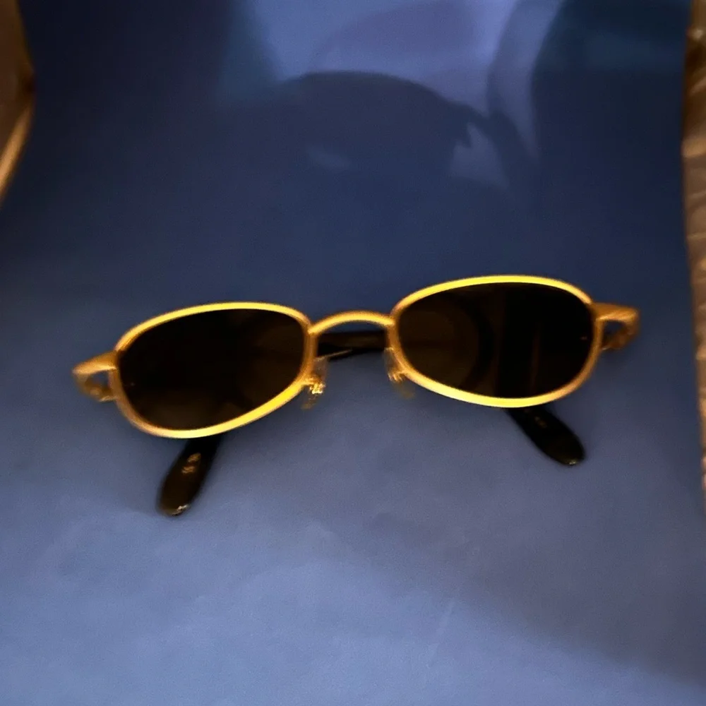 Isaac‎ Mizrahi IM136 Jane Doe sunglasses